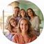 Deseree Ferrus con su familia en una vivienda del Maresme